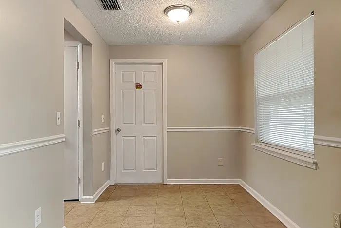 2626 Pinewood Blvd S — Photo 6