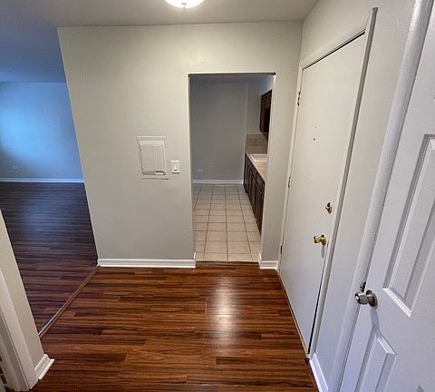 5th image of 515-519 S Milwaukee Ave #10713398