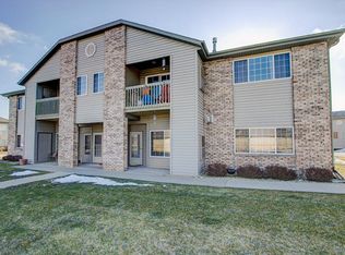 W169S7609 Gregory Dr, Muskego, WI 53150