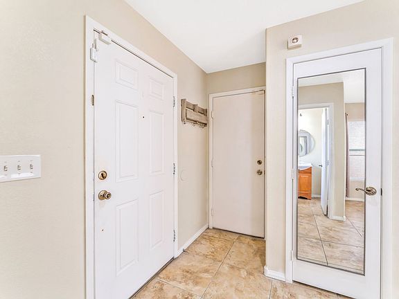 3rd image of 609 Beckton Park Ave