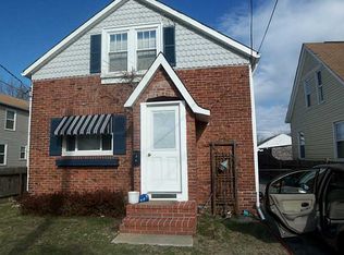 36 Oniska St, Warwick, RI 02889