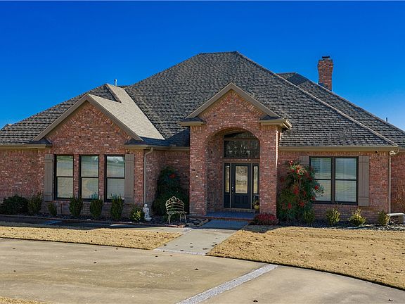 2nd image of 137 Woodcliff Rd