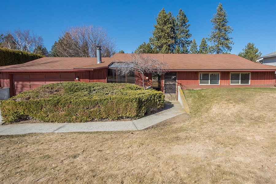 1st image of 4025 E Sumac Dr