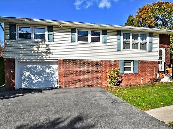 3rd image of 4468 W Mountain View Dr