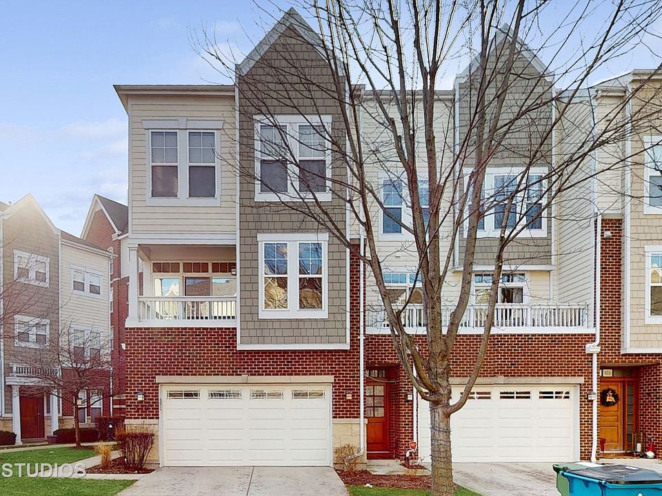 1st image of 530 Grove Ln