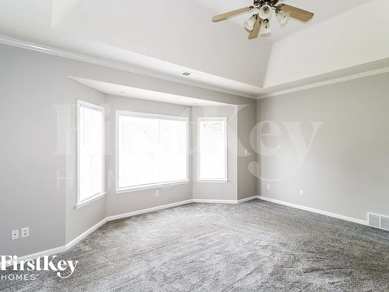 9971 Bloomsbury Ave — Photo 10