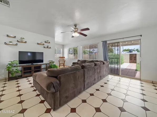 4725 E 18th St, Tucson, AZ 85711