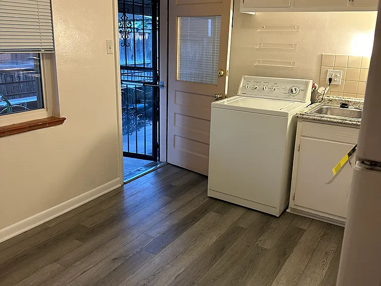 3300 W 22nd Ave — Photo 27