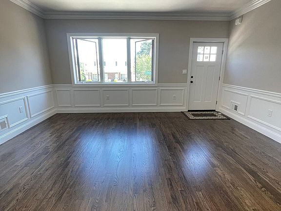 4th image of 62 Ebony St #2R