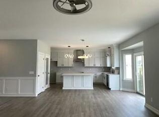 5049 Wilshire Dr #70, Dundee, MI 48131