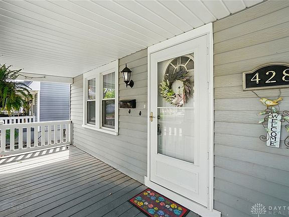 3rd image of 428 Hadley Ave