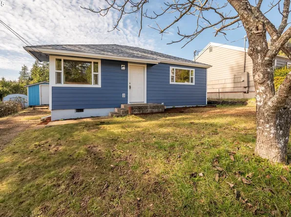 1547 N Ivy St, Coquille, OR 97423