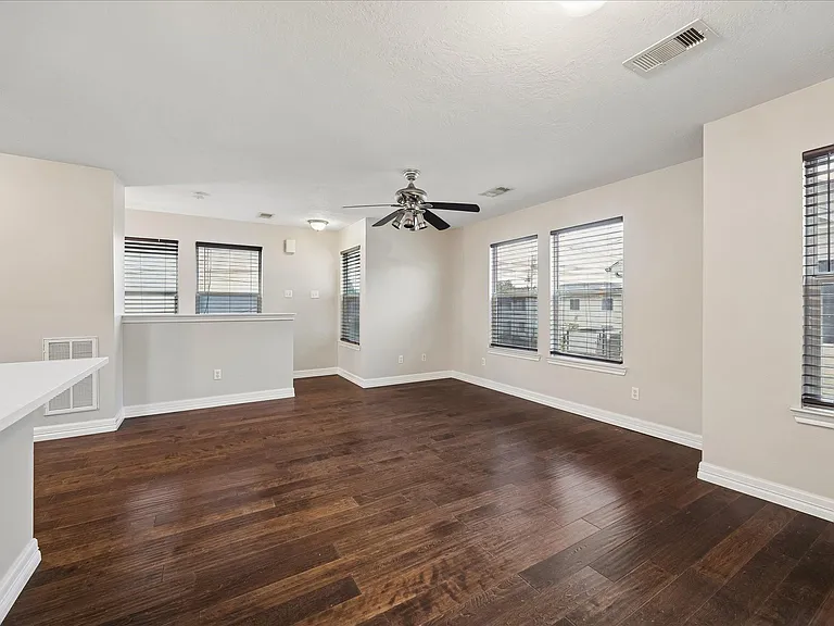 1510 Robin St #A — Photo 8