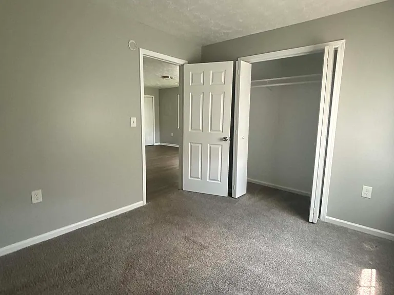 920 Lamore St — Photo 25