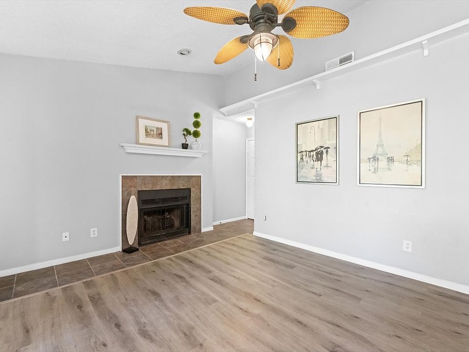 Cloisters Condominiums 1309 Memory Ln Arlington, TX Zillow