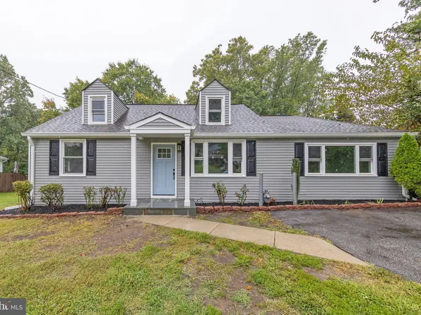 17496 Tripoli Blvd, Dumfries, VA 22026