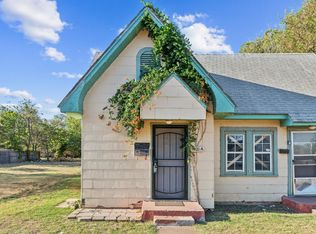 1921 16th St, Lubbock, TX 79401