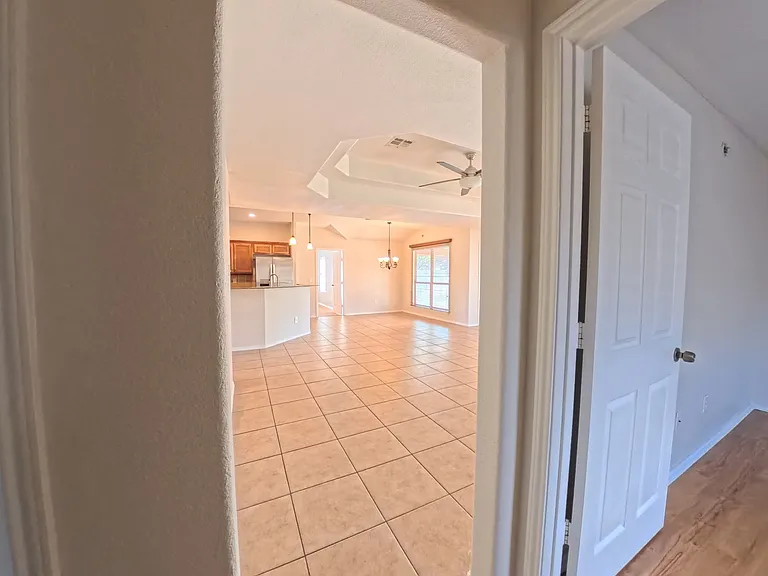 14 Burnham Dr — Photo 21