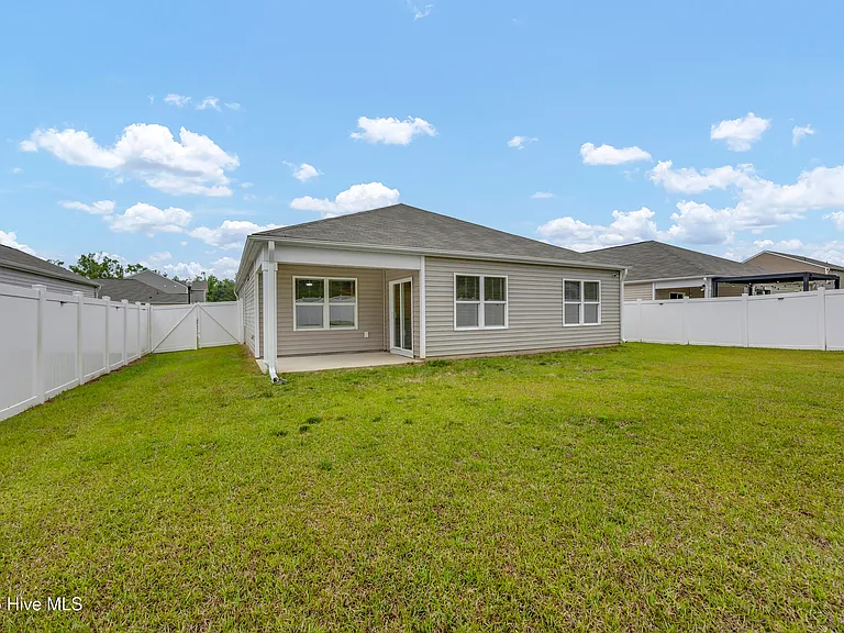 668 Buckeye Rd NE — Photo 25