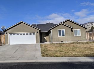 2185 Kelsey Ln, Klamath Falls, OR 97603