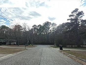 4th image of 1900 Maxine Ln