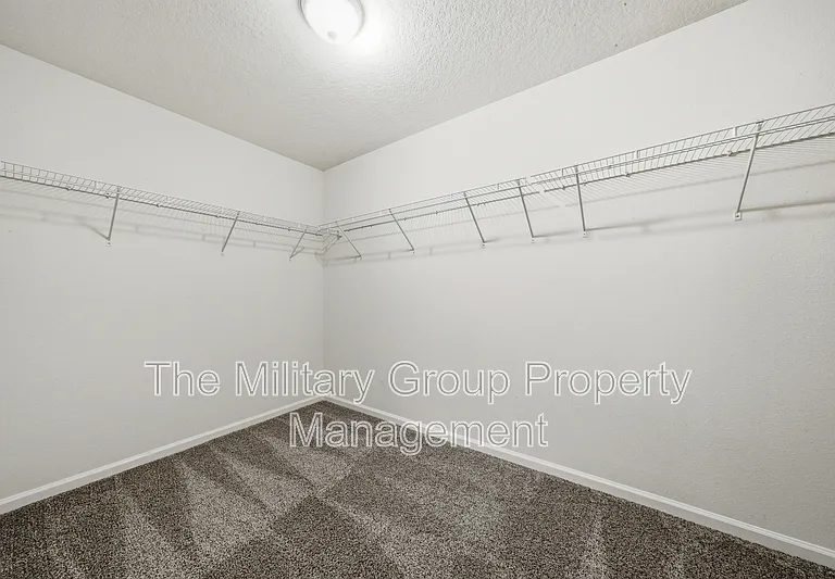 7814 Meadow Walk Ln — Photo 28