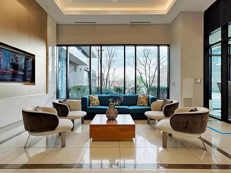 35 Watergarden Dr #615 — Photo 4