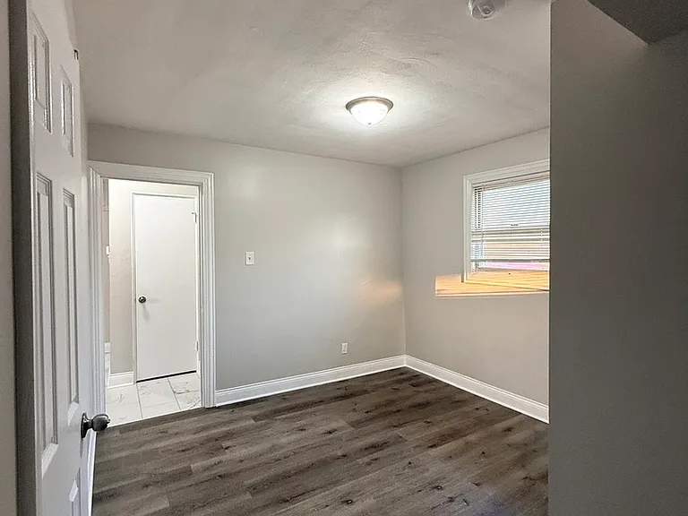 17002 Greenbay Ave — Photo 7