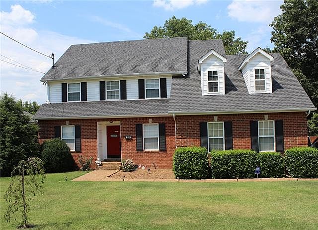 1st image of 302 Shadowood Dr
