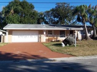 2049 60th St N, Saint Petersburg, FL 33710