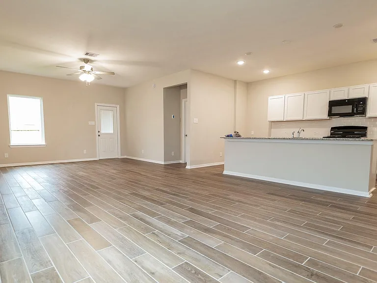 18731 Creek Falls Ln — Photo 16
