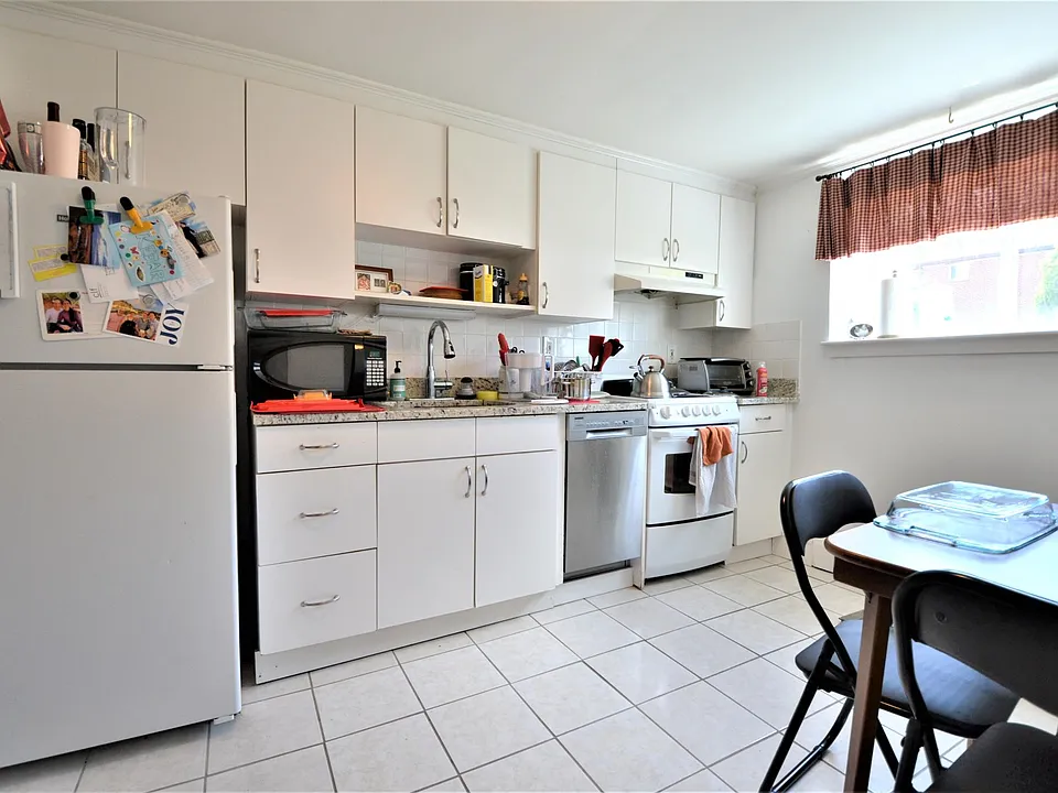 58 Bryon Rd #1