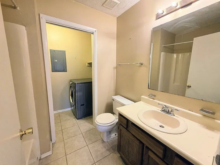 1861 Tryon Dr #3 — Photo 15
