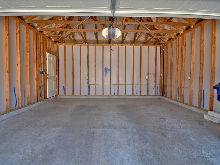 317 Clearlake Dr — Photo 25