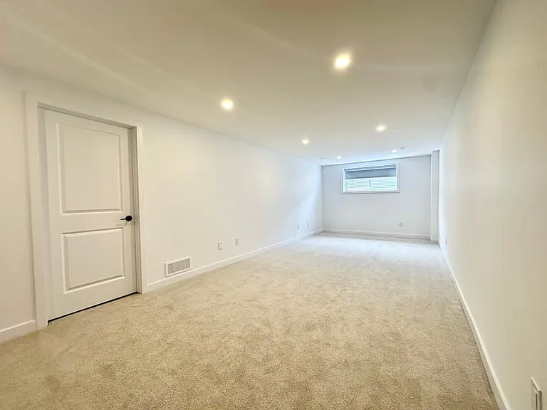171 Bliss Cres — Photo 12