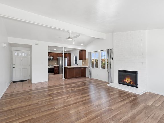 5th image of 9272 Hector Ave