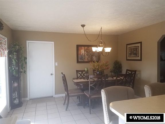 3rd image of 800 Brandner Cir