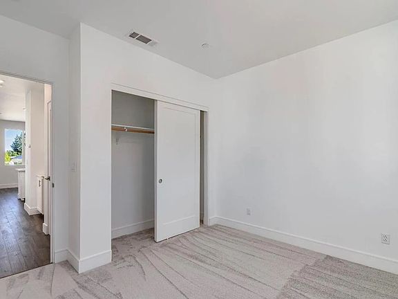 5th image of 1688 Alnico Ln #1688