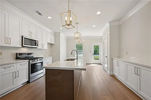 118 Covington Cottage Ln — Photo 4