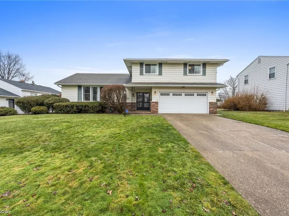 1923 Camberly Dr, Lyndhurst, OH 44124