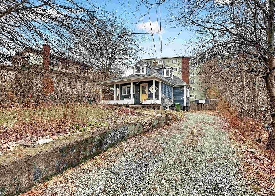 2nd image of 3762/3770/3774 Dutch Village Rd