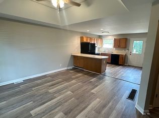 1568 Sanford Ln #B, Shelbyville, KY 40065