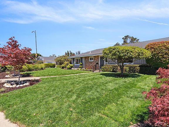 4th image of 3 Hillsdale Pl