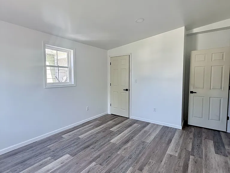 526 N 2nd St #1 — Photo 8