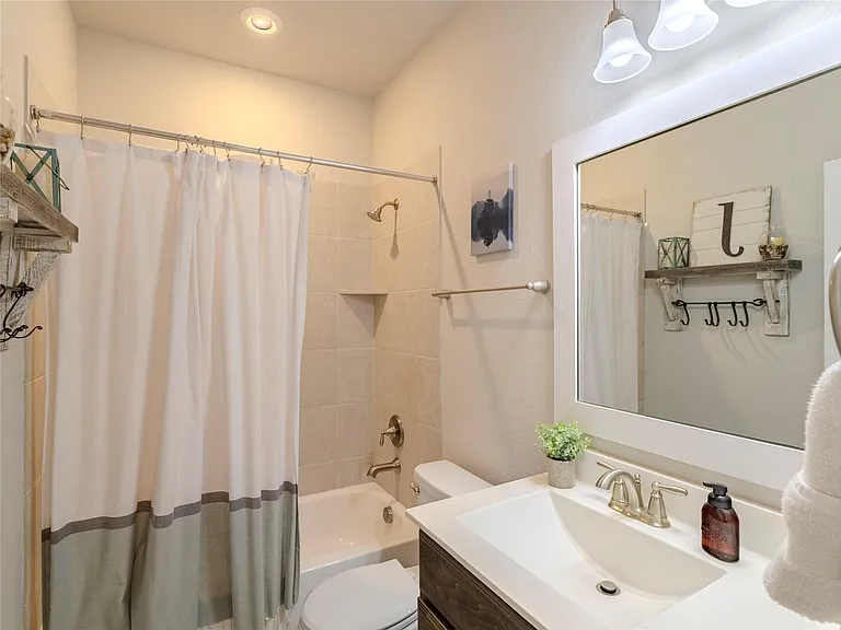 10923 Texas Rose Dr — Photo 42