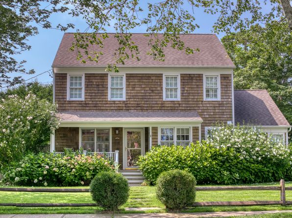 East Hampton Real Estate - East Hampton NY Homes For Sale | Zillow