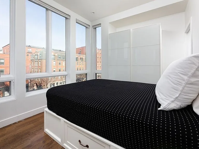 1672 Washington St #301 — Photo 9