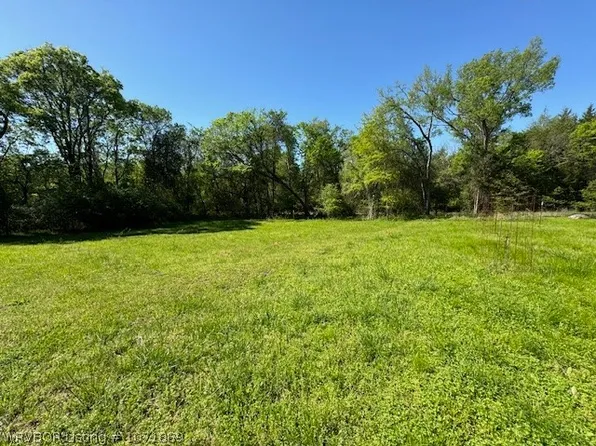 S Rogers St, Clarksville, AR 72830