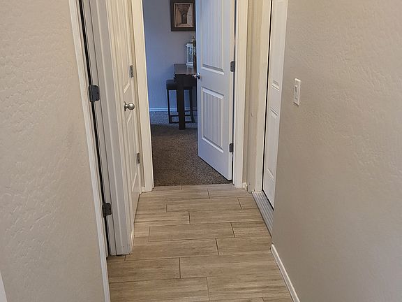 5th image of 224 1/2 E Bahamas Dr