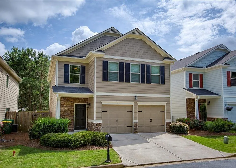 302 Alcovy Way